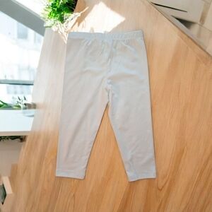 Place By The Children's Place White Girl's Capris Leggings Cotton Size 5-6